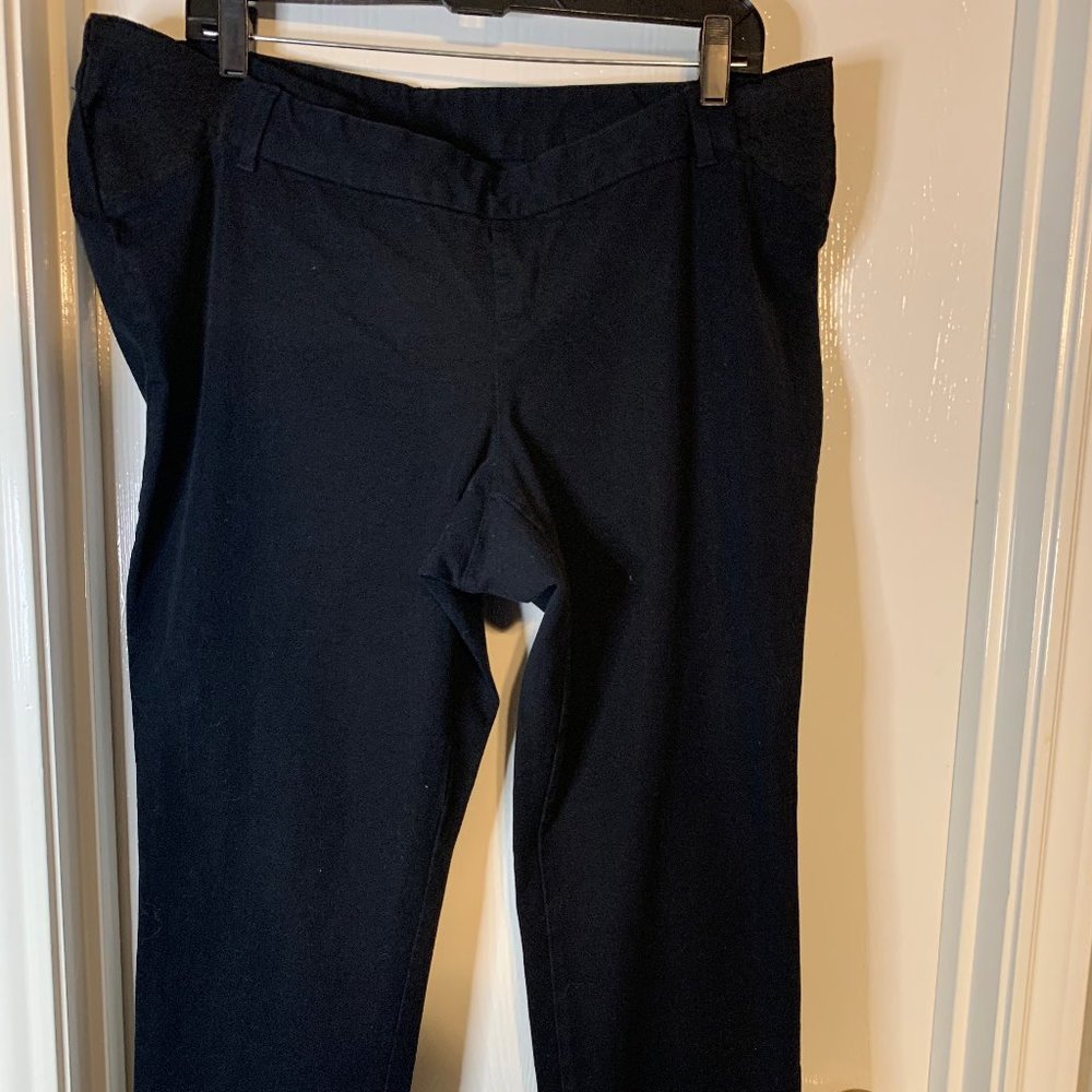 Plus Size Maternity Capri Pant
